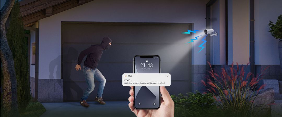 EZVIZ H5 2K Smart PoE Security Camera Adjustable sound and light alarm